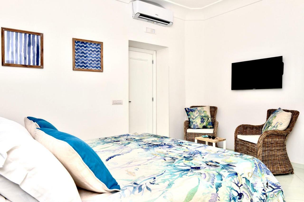 Gema Suites Позитано Екстериор снимка